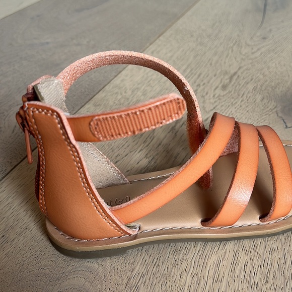 Tan Cat and Jack girls sandals - Picture 5 of 7